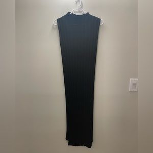 NWOT Babaton Pleated Slim Maxi Dress